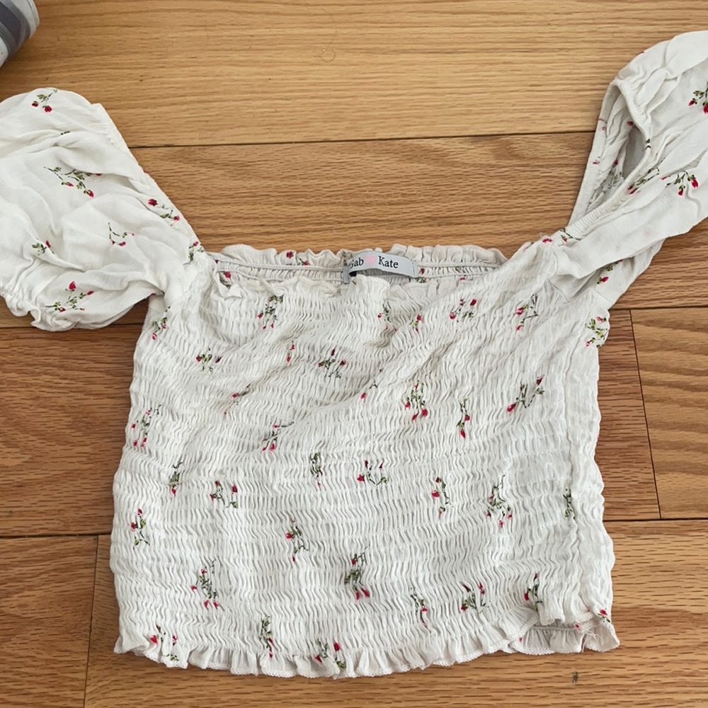 Gab Kate cropped top